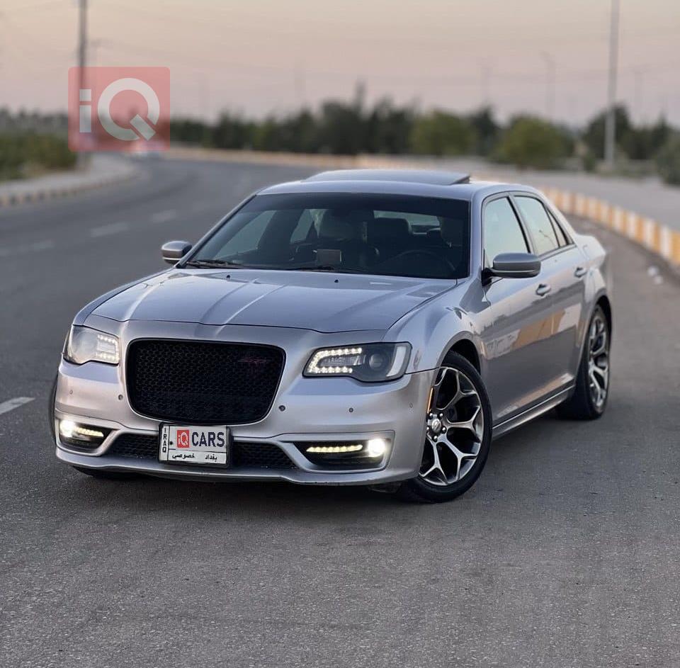 كرايسلر 300